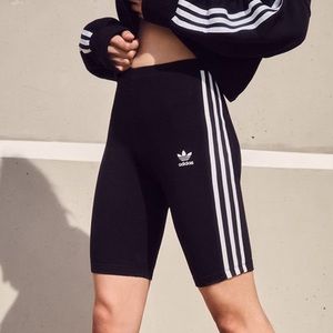 Original Adidas Biker Shorts 🖤